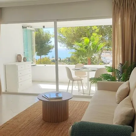 Luxury Renovated Penthouse Miraflores, *